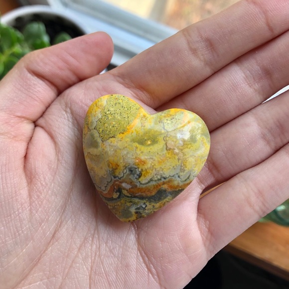 Accessories - Bumblebee jasper heart stone